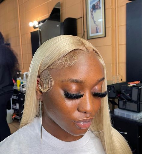 Middle Part Ash Blonde Wig, Wig Installs, Frontal Wig Hairstyles, Lace Fronts, Birthday Hairstyles, Braids Hairstyles Pictures, Birthday Hair, Dope Hairstyles, Hair Laid