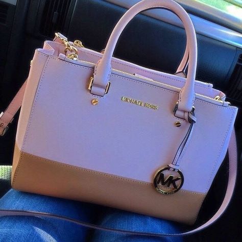 Purse Closet, Purse Inspiration, Sac Michael Kors, Outlet Michael Kors, Beige Purses, Kampot, Michael Kors Selma, Michael Kors Outlet, Michael Kors Purse