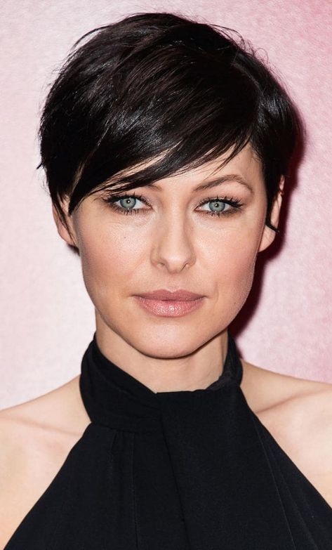 undefined Emma Willis Hair, Celebrity Short Hairstyles, Short Hairstyles 2015, Celebrity Short Hair, Emma Willis, 2015 Hairstyles, Haircuts With Bangs, Curly Hair Cuts, Beauty Life