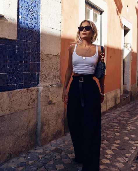 Valentina Muntoni, Looks Street Style, Street Style Summer, Looks Chic, Looks Style, Mode Inspiration, Looks Vintage, Outfits Casuales, Look Fashion