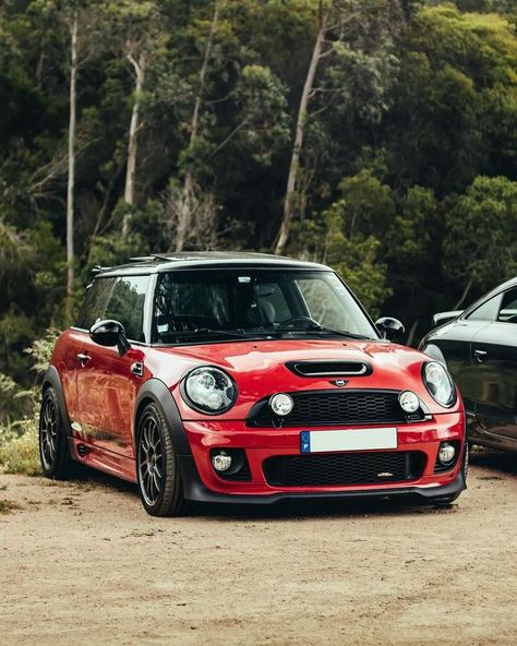 Mini Cooper Custom, Amg Car, Mini Cooper Classic, Van Storage, High Performance Cars, Mini Cooper S, Mini Cars, Mini Cooper, Super Cars