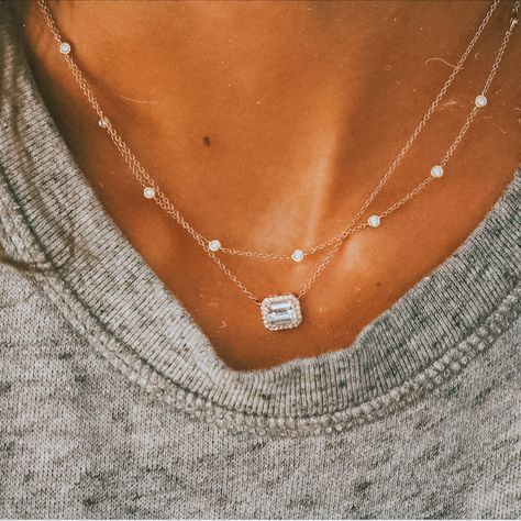 Luna Skye Jewelry, Diamond Necklace Simple, Luna Skye, Beautiful Diamond Necklace, Pendant Ideas, Diamond Pendants Designs, Hand Rings, Silver Diamond Necklace, Bezel Necklace