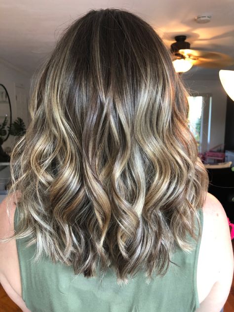 Baby Lights Hair, Beachy Balayage, Root Stretch, Baby Lights, Fusion Hair Extensions, Fusion Hair, Balayage Color, Peinados Recogidos, Light Hair Color