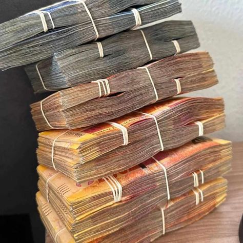 South African Rands Money Aesthetic, Rands Money Stacks, South African Money Aesthetic, Money South Africa, Money Mindset Quotes, Money Vision Board, Money Notes, Mo Money, Bitcoin Business