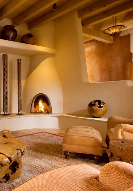 Kiva Fireplace and Plaster Walls Kiva Fireplace, Adobe Home, Earthship Home, Mud House, Adobe House, Cob House, Southwest Decor, Hacienda Style, Earth Homes