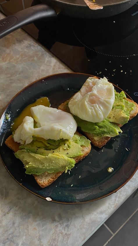 #breakfastideas #avocadotoast eggs benedict #morningaesthetic Eggs Benedict Aesthetic, Breakfast Aesthetic, Eggs Benedict, Avocado Toast, Avocado, Toast, Healthy Recipes, Quick Saves