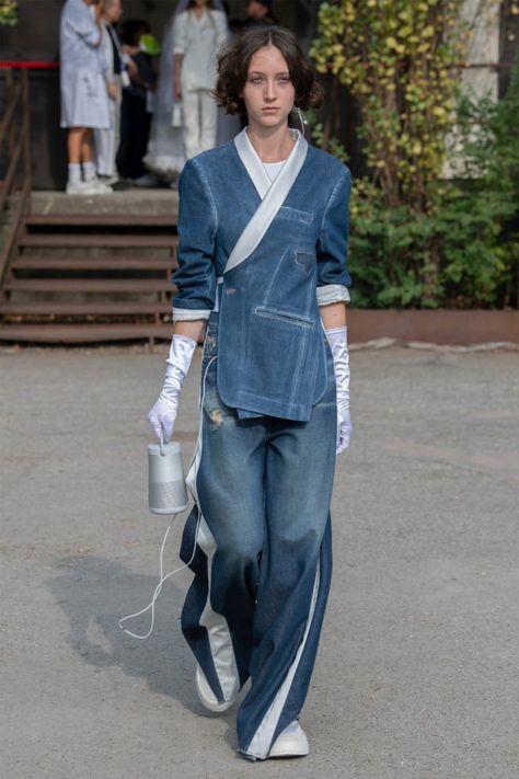 MM6 Maison Margiela Denim Outfits, Denim Projects, Denim Wear, Mm6 Maison Margiela, Outfits Casual, Fashion 2020, Mode Inspiration, Milan Fashion, Wearing Dress