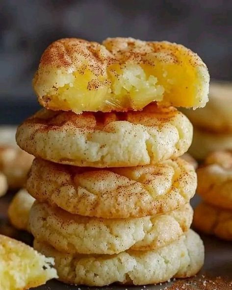 Cinnamon Crinkle Cookies, Pineapple Cookies, Tropical Desserts, Gordon Ramsay Recipe, Cinnamon Sugar Cookies, Pineapple Desserts, Fruit Cookies, Cookie Brownie Bars, Cinnamon Cookies