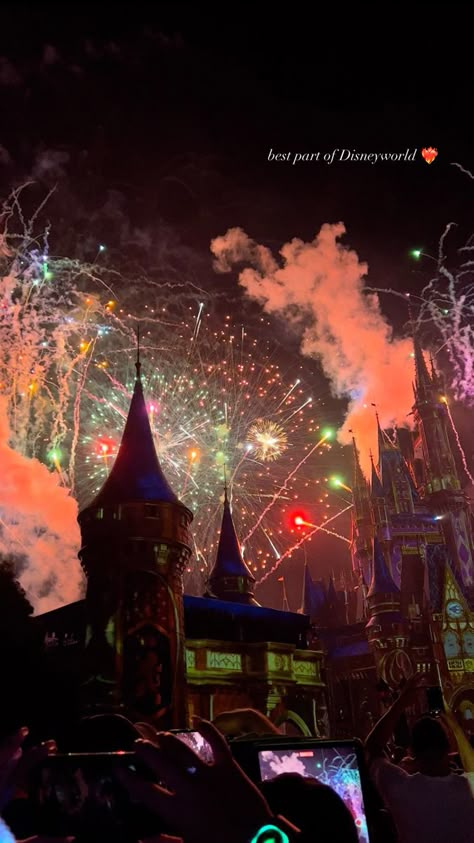 Fireworks Instagram Story, Disney World Instagram Stories, Disney Instagram Story Ideas, Disney Instagram Story, Magic Kingdom Aesthetic, Orlando Florida Aesthetic, Magic Kingdom Pictures, Disneyland Orlando, Disneyland Florida