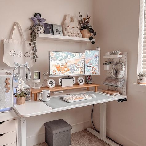 Studio Seni, Hanging Craft Ideas, Cozy Desk, Gamer Room Decor, Cozy Home Office, Hanging Craft, Desk Inspiration, Pinterest Room Decor, Study Room Decor