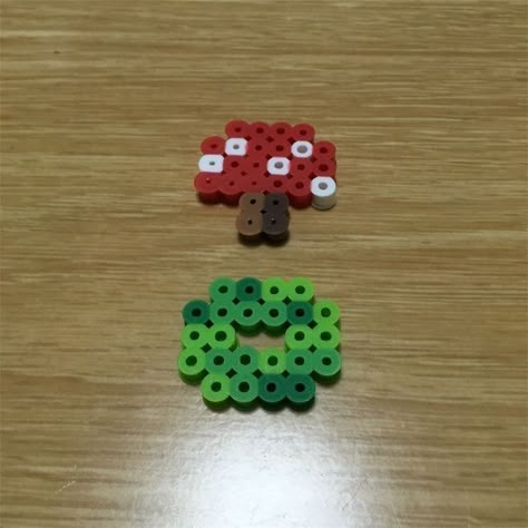 Melty Beads Ideas Easy Cute, What To Make Out Of Perler Beads, 3d Hama Beads Patterns Easy, 3d Hamma Beads Ideas, Medium Perler Bead Patterns, 3d Beads Pattern, Peeler Bead Ideas 3d, Pixel Beads Pattern, Pikmin Perler Beads