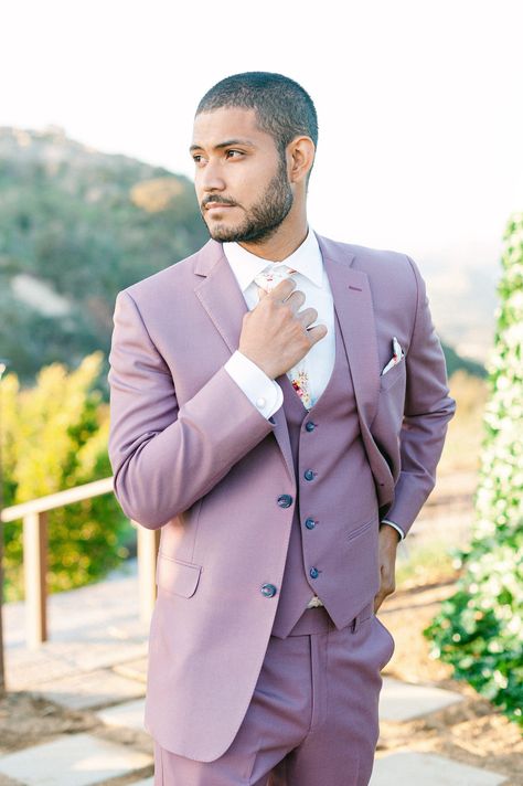 Light Purple Wedding Suit, Lavender Groom Suit, Lavender Wedding Suit Grooms, Purple Groom, Purple Suits For Men, Purple Groom Suit, Purple Wedding Suit, Purple Suit, South Indian Engagement