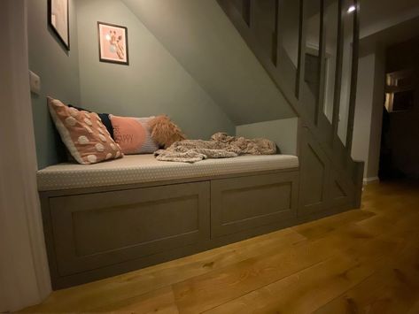 McEnroe Carpentry & Joinery’s Instagram post: “Under stair storage seat with push to open drawers. A cosy and functional spot for any hallway! #LoveYourJob #Carpenter #Joiner #Carpentry…” Built In Bench Under Stairs, Under Stairs Seating And Storage, Understairs Bench Storage, Under Stairs Storage Panelling, Under Stairs Bench Seat, Seat Under Stairs, Hallway Seating Ideas, Under Stairs Seating, Under Stairs Wardrobe