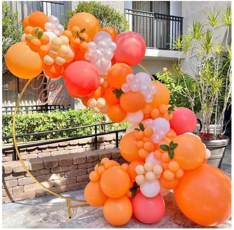 Orange Balloon Arch, Citrus Baby, Deco Ballon, Orange Baby Shower, Shower Balloons, Orange Balloons, Orange Party, Summer Baby Shower, Baby Shower Inspiration