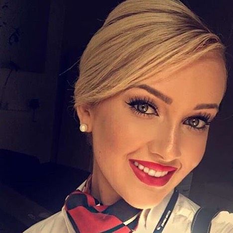 1,021 Likes, 11 Comments - Flight Attendant Club (@flightattendantclub) on Instagram: “❤️Featured Cabin Crew: @theredlippedgypsy ✈️Airline: #BritishAirways 🌎Country: #UK 👥Nationality:…” Stewardess Hairstyle, British Airways Cabin Crew, Air Stewardess, Pilot Uniform, Airline Uniforms, Flight Attendant Life, Air Hostess, Flight Crew, Fly With Me