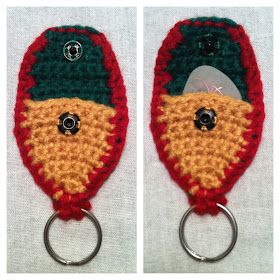 Crochet Gifts For Musicians, Crochet Guitar Pick Holder, Crochet Instruments, Crochet Guitar, Guitar Pick Art, Crochet Help, Crochet Music, Quick Crochet Gifts, Guitar Pick Holder