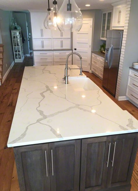 Kitchen Room Scene   Calacatta Classique Quartz Countertop Room Scene Kentucky Farmhouse, Replacing Kitchen Countertops, Kitchen Remodel Countertops, Outdoor Kitchen Countertops, Kitchen Countertop Materials, Outdoor Kitchen Appliances, Marble Kitchen, Quartz Kitchen, Quartz Countertop