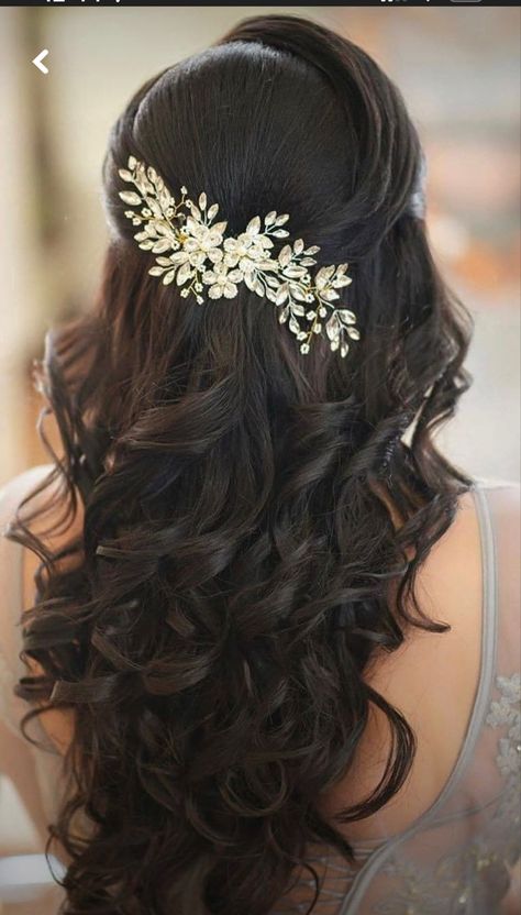 Engagement Hairstyles Indian, Reception Hairstyles, Easy Party Hairstyles, Cute Bun Hairstyles, Hair Style On Saree, Hairstyles Design, Engagement Hairstyles, Easy Hairstyles For Thick Hair, Bridal Hair Buns