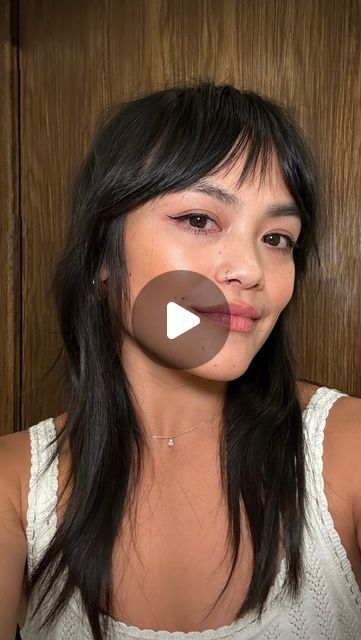 Cut Bangs Diy, Bangs Diy, Diy Haircuts, Jayne Matthews, Shaggy Hairstyles, Bangs Tutorial, How To Cut Your Own Hair, Diy Haircut, Shaggy Hair