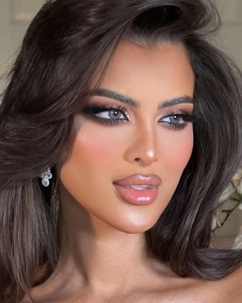 Makeup Facts, Sultry Makeup, Wedding Guest Makeup, Arabic Makeup, Glam Wedding Makeup, Expensive Makeup, Formal Makeup, Glossy Makeup, Glam Makeup Look