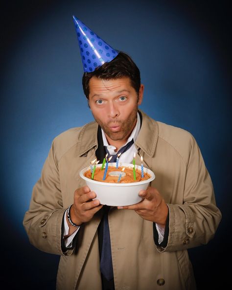 (15) Misha Collins (@mishacollins) | Twitter Misha Collins Birthday, Dean Winchester Birthday, Supernatural Birthday, Castiel Spn, Gregorian Calendar, Dean Forester, Jensen And Misha, Jared And Jensen, Supernatural Cast