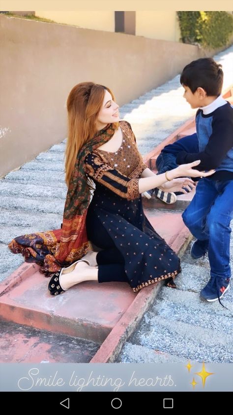 Tanya Habib, Lawn Dress Design, Pakistani Women Dresses, Pakistani Party Wear, Celebrity Fashion Looks, Designer Kurti Patterns, Pakistani Fancy Dresses, Beautiful Pakistani Dresses