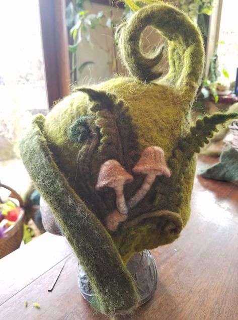 Wet Felted Hats, Wet Felting Hat, Needle Felted Mushrooms, Felted Mushrooms, Fairy Hat, Gnome Costume, Felted Fairy, Felted Hat, Mushroom Hat