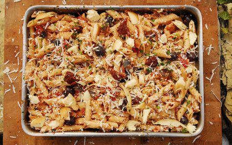 Pasta Al Forno Recipe From Celebrity Chef David Rocco - Mommy Kat and Kids David Rocco, Barilla Pasta, Celebrity Chefs, Rice Dishes, The Loop, Different Recipes, Sun Dried Tomato, How To Cook Pasta, No Cook Meals