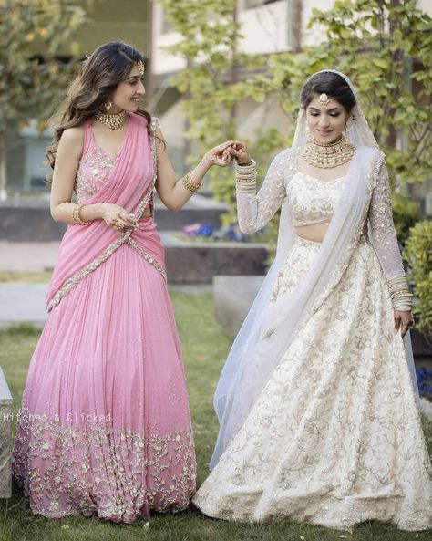 Trendiest Outfits, India Wedding Dress, Traditional Poses, Indian Wedding Aesthetic, Wedding Outfits Indian, Bridesmaid Dresses Indian, Brides Sister, Sister Of The Bride, Outfit Indian