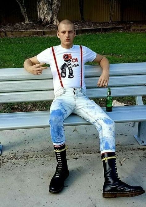 Skinhead Aesthetic, Skinhead Boots, Skinhead Fashion, Ska Punk, Punk Scene, Estilo Punk, Boys Boots, Boys Sneakers, Mode Inspiration