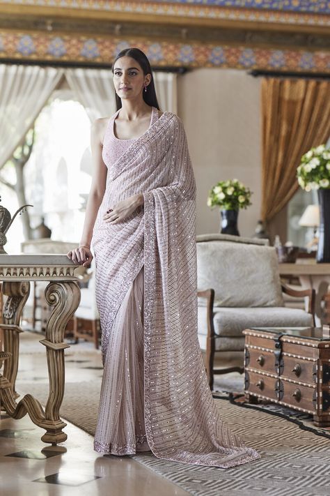 Shimmery Saree, Sawan Gandhi, Farewell Saree, Sarees For Girls, Fancy Sarees Party Wear, Indian Saree Blouses Designs, Indian Fashion Saree, Saree Designs Party Wear, Indian Dresses Traditional