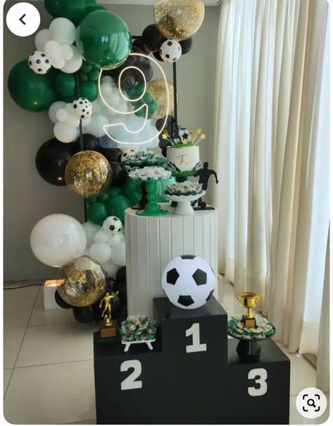 Boys Soccer Birthday Party, Soccer Birthday Theme, Soccer Party Decorations, Soccer Theme Parties, Football Theme Birthday, Football Birthday Cake, Soccer Birthday Parties, Sports Theme Birthday, Soccer Theme