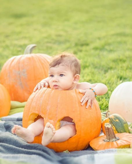 Easy Baby in Pumpkin Photo How To Cut Pumpkin For Baby To Sit In, Pumpkin Baby Pictures Photo Shoot, Baby In A Pumpkin Picture, Baby Inside Pumpkin, Babies In Pumpkins, Baby In A Pumpkin Photo Ideas, Baby Pumpkin, Baby In Pumpkin Picture, Pumpkin Baby