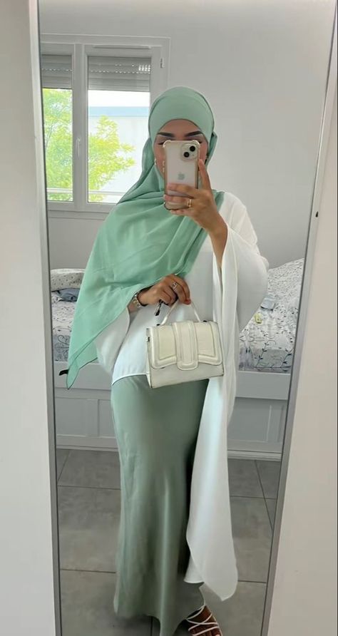 50+ Modest Fashion Looks to Keep You Cool This Summer - Boss Babe Chronicles Ootd Summer Hijab, Outfit Jupe Satin, Hijabi Summer Fits, Outfit Voile, Summer Hijabi, Closet Storage Solutions, Outfits For The Summer, Hijabi Summer, Hijabi Summer Outfits