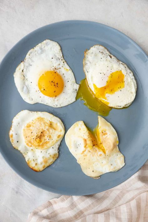 How To Fry Eggs, How To Cook A Sunny Side Up Egg, Perfect Over Easy Egg, How To Fry An Egg Over Medium, Fried Sunny Side Up Eggs, Easy Scrambled Eggs, Breakfast Calories, Easy Hard Boiled Eggs, Sunnyside Up Eggs