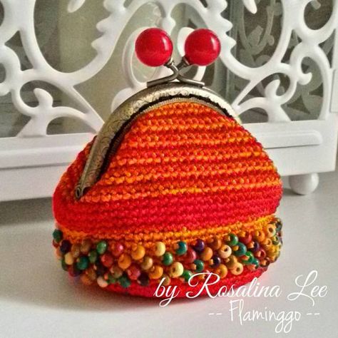 Flamingo Coin Purse Crochet Change Purse, Coin Purse Crochet Pattern, Crochet Wallet, Crochet Coin Purse, Crochet Shell Stitch, Purse Crafts, Crochet Pouch, Crochet Weaves, Crochet Clutch