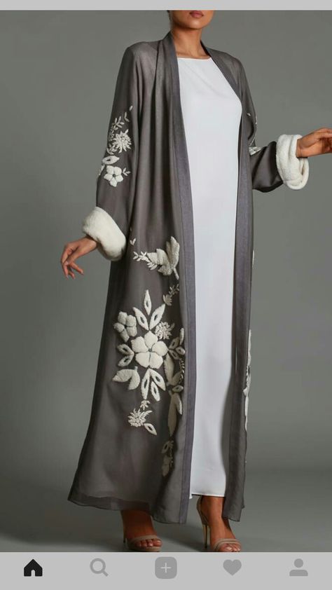 Alish khan Abaya Ideas, Trendy Dresses Formal, Modern Abaya, Abaya Fashion Dubai, Stile Hijab, Mode Kimono, Mode Abaya, Abaya Designs, Muslim Fashion Outfits