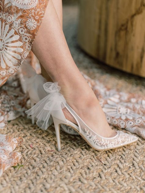 Bride Shoes Wedding Heels, Terracotta Dress, Shoes Wedding Heels, Heels 2023, Boho Wedding Shoes, Blue Bridal Shoes, Wedding Shoes Pumps, Boho Inspo, Bride Dress Simple