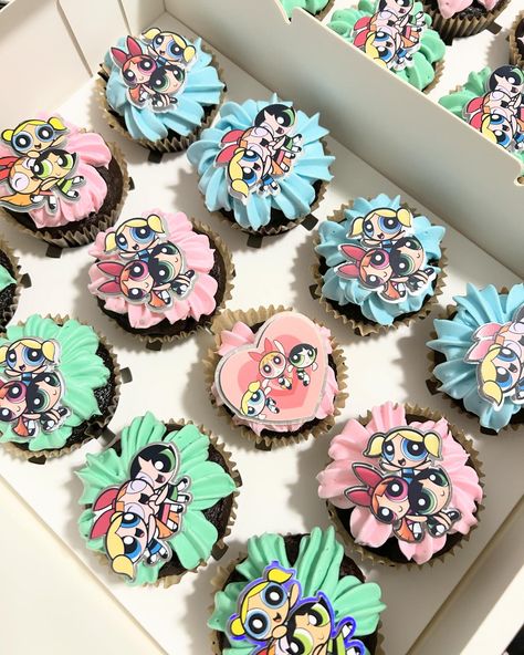 Power Puff Girls 💚🩷💙 Powerpuff Party Ideas, Powerpuff Girl Party Ideas, Powerpuff Girls Party, Power Puff Girls Cake, Aesthetic Powerpuff, Powerpuff Girls Birthday, Butter Cup Power Puff Girl, Power Puff Girls, Powerpuff Girls Wallpaper