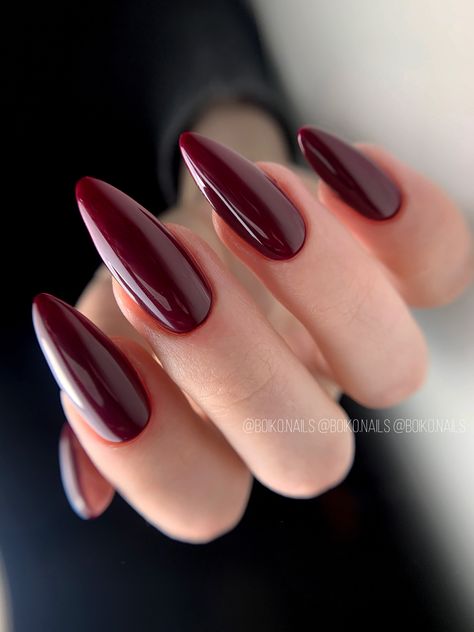 Deep Red Acrylic Nails Almond, Red Wine Almond Nails, Nail Inspo Gel Polish, Cherry Red Nails Almond, Gel Red Nails, Wine Nails Designs, Dark Red Almond Nails, Winter Red Nails, Bordo Nails