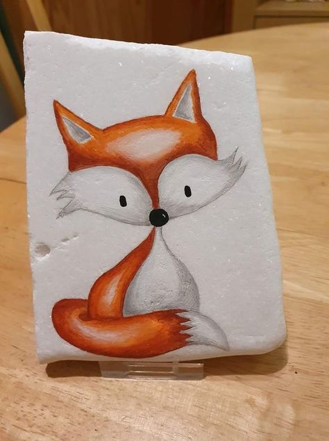 Rock Animals, Happy Rock, Fox Squirrel, Stone Art Painting, Painted Rocks Craft, Rock Painting Ideas Easy, Pet Rocks, Rock Painting Art, Rock Crafts