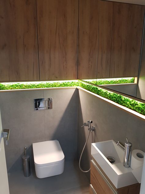 Bathroom Moss Decor, Luxury Toilet, Bathroom Interior Design Modern, Moss Decor, 3d Printing Diy, Toilet Design, Bathroom Design Luxury, Dream Bathrooms, Bathroom Layout