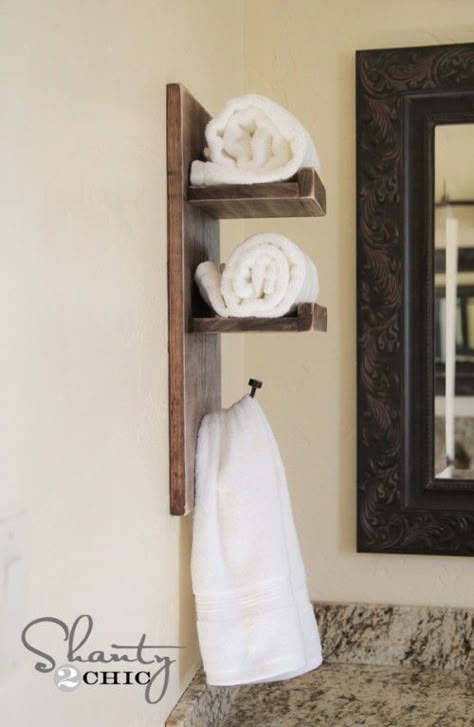 Simple DIY Towel holder by @Shanty-2-Chic.com Bathroom Towel Bar Ideas, Bathroom Hand Towel Holder Ideas, Diy Towel Hooks, Bathroom Towel Hanging Ideas, Diy Towel Holder, Hand Towel Holder Ideas, Towel Hanging Ideas, Towel Holder Diy, Toallero Ideas