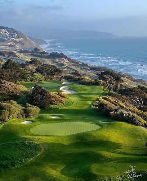 Breathtaking Golf Views🔝🌎 on Instagram: “Simply beautiful ⛳️ . Follow @breathtaking_golf_views Follow @breathtaking_golf_views . 📍 The Cliff Course at the Oympic Club . By…” Golf Course Photography, Golf Images, Famous Golf Courses, Golf Photography, Golf Inspiration, Golf Art, Golf Design, Top Golf, Golf Trip