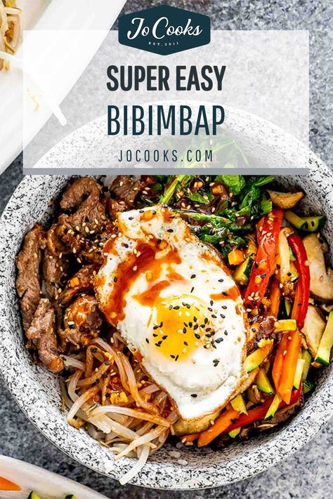 Korean Buddha Bowl, Korean Rice Bowl Bibimbap Recipe, Korean Rice Recipes, Korean Bowl Recipe, Bibimbap Recipe Easy, Korean Bowls, Korean Fried Rice, Bibimbap Sauce, Korean Bowl