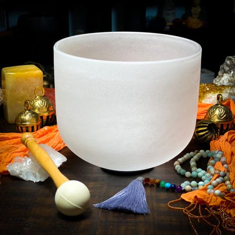 Healing Solar Plexus, Cleansing Space, Chakra Meditation Guided, Om Chakra, Crystal Cleansing, Sacral Chakra Healing, Crystal Singing Bowls, Meditation Bowl, 3rd Eye Chakra