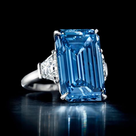 Oppenheimer blue diamond ring-The 14.62 carat emerald-cut Vivid Blue diamond sold for an astonishing $57.7 million. Most Expensive Wedding Ring, Most Expensive Ring, Most Expensive Wedding, Expensive Wedding, Expensive Wedding Rings, Expensive Rings, Expensive Diamond, Blue Diamond Ring, Harry Winston