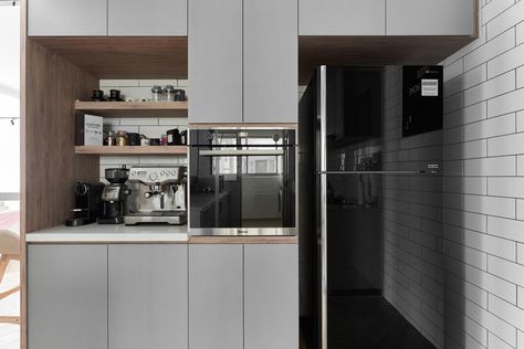 Make the Most of Your 5-Room HDB with Fresh Layout Ideas Dry Kitchen Ideas, Dry Pantry, Dry Kitchen, Knock Down Wall, Pour Over Coffee Maker, Room Transformation, Open Concept Kitchen, Japanese House, Open Kitchen