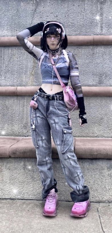 Pastel Goth Outfits Aesthetic, Pastel Punk Outfits, Pastel Goth Aesthetic Outfit, Animecore Fashion, Cybergoth Outfits, Riot Grrrl Fashion, Bedroom Kawaii, Goth Outfits Aesthetic, Harajuku Outfit