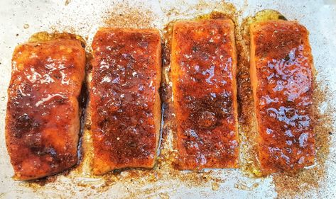 Pepper Jelly Glazed Salmon – Simply Sundays! Easy Chicken Dinner Baked, Salmon Recipes Brown Sugar, Honey Glazed Salmon Recipe, Brown Sugar Glazed Salmon, Brown Sugar Salmon, Fish To Eat, Seared Salmon Recipes, Honey Glazed Salmon, Salmon Glaze Recipes